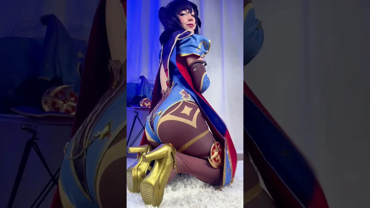 My brand new Mona Cosplay